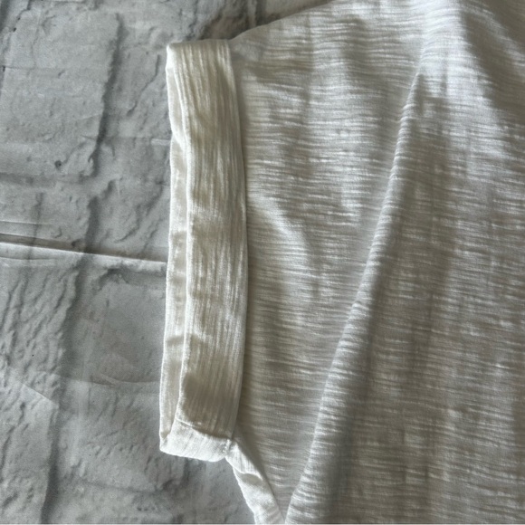 Women’s Tee - Picture 3 of 7